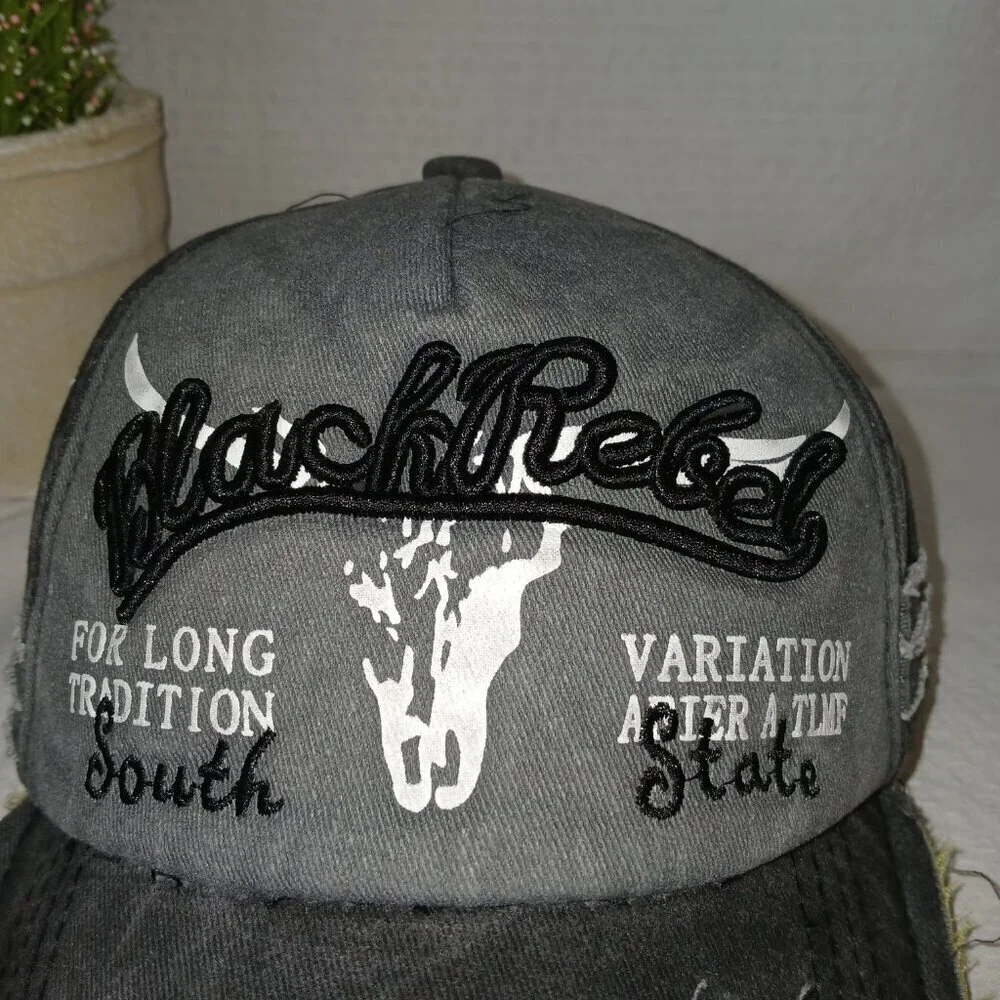 BLACK LABEL DISTRESSED INDIAN DAKOTA HAT, BASEBALL CAP.  BLACK, NWOT